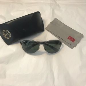 Ray-Ban silver aviators